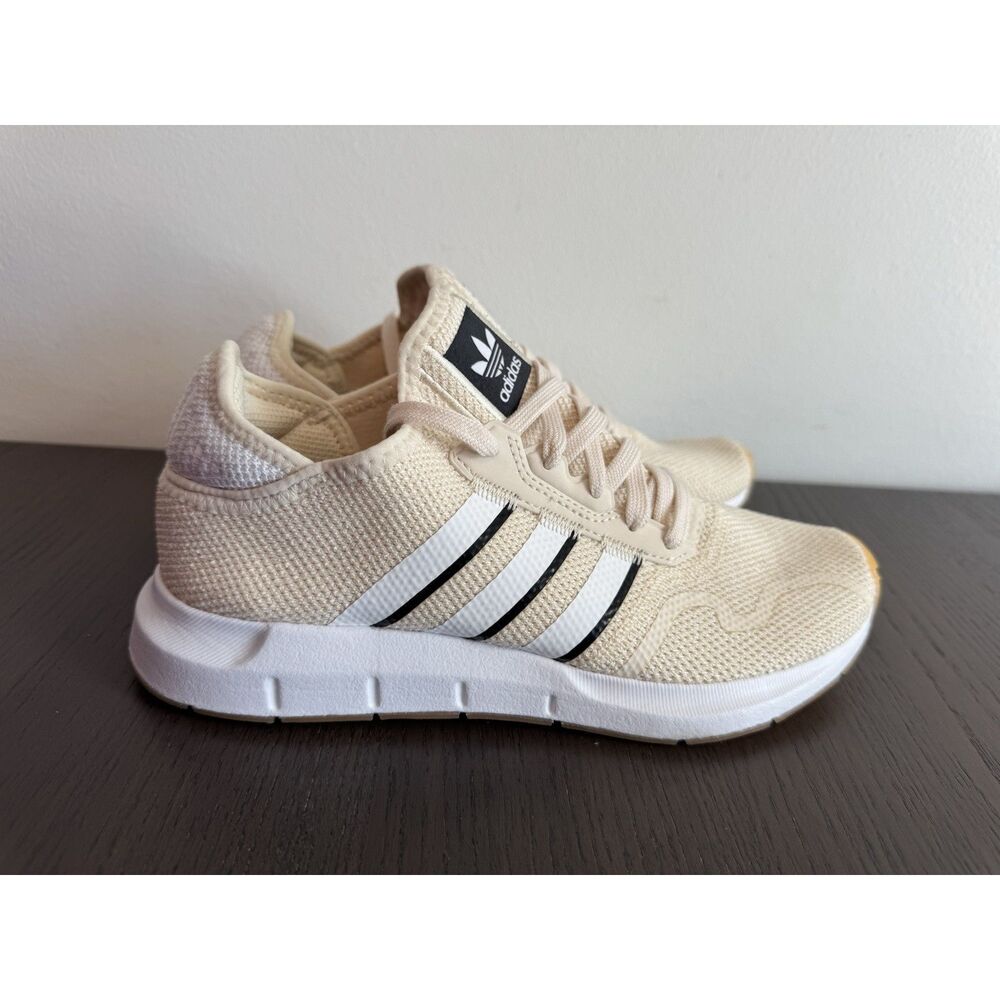 Adidas Swift Run‎ X Women's Shoes Pink White Black Athletic Sneakers 5.5
